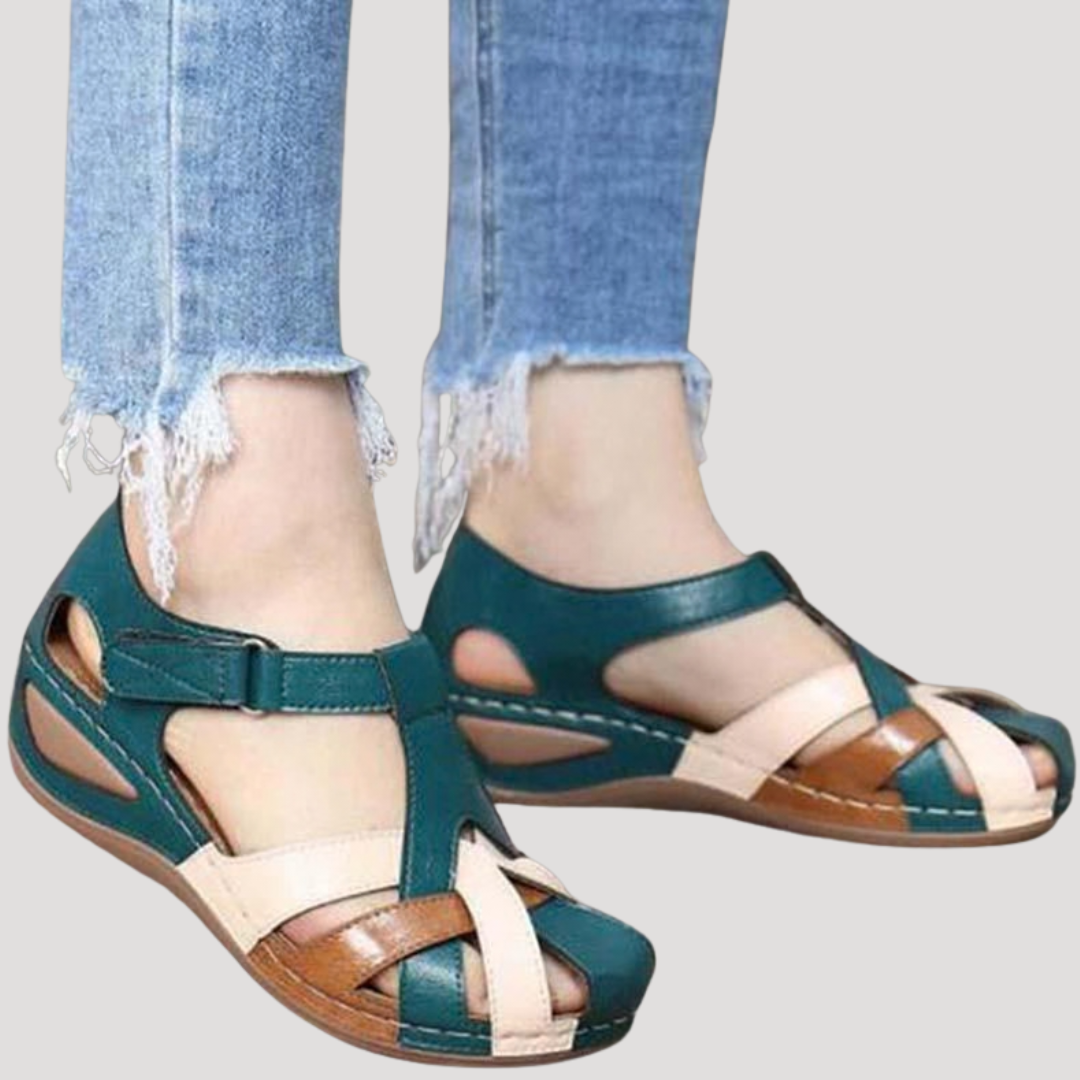 Isla | Women's Closed-Toe Walking Sandals