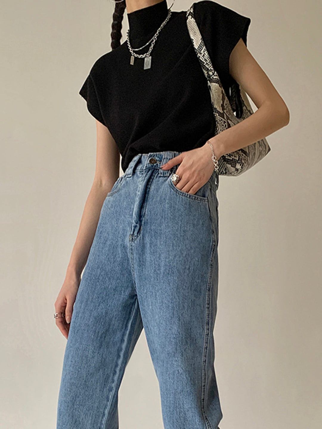Nellie | Women's Mock Neck Short Sleeve Top
