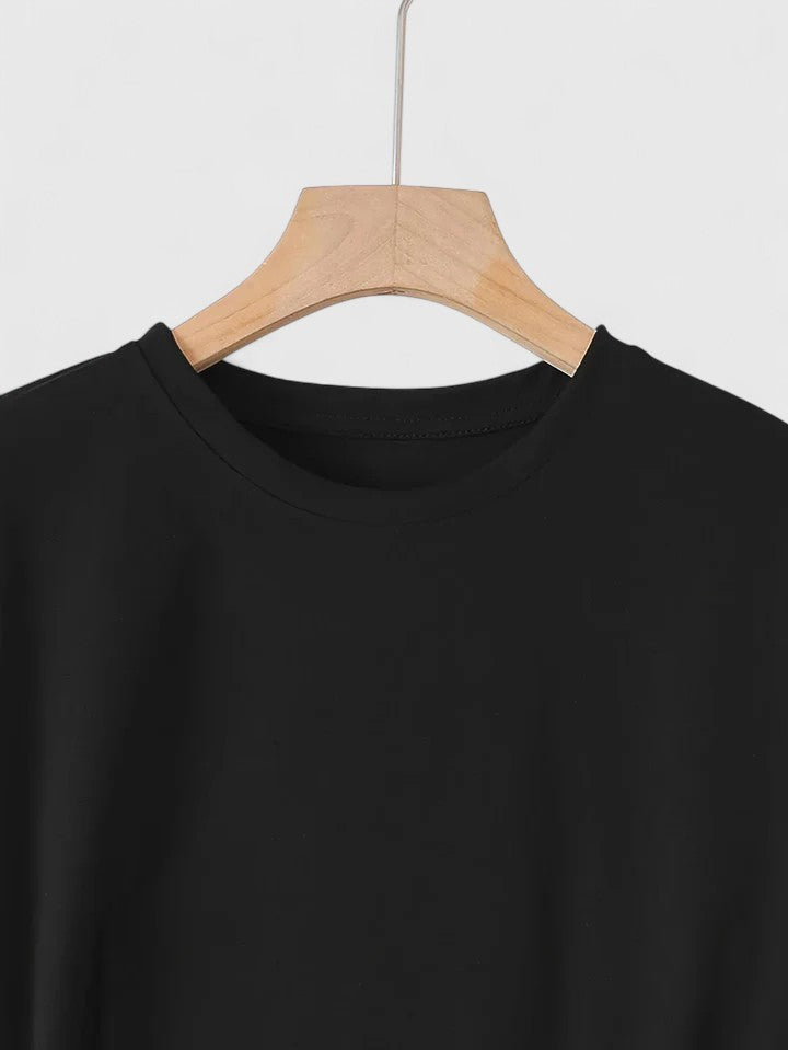 Ivy | Women's Relaxed Fit Heart Graphic T-Shirt